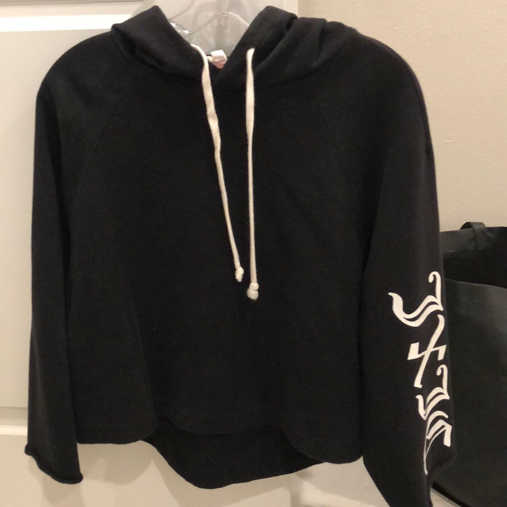 Juicy couture oversized crop sweater
